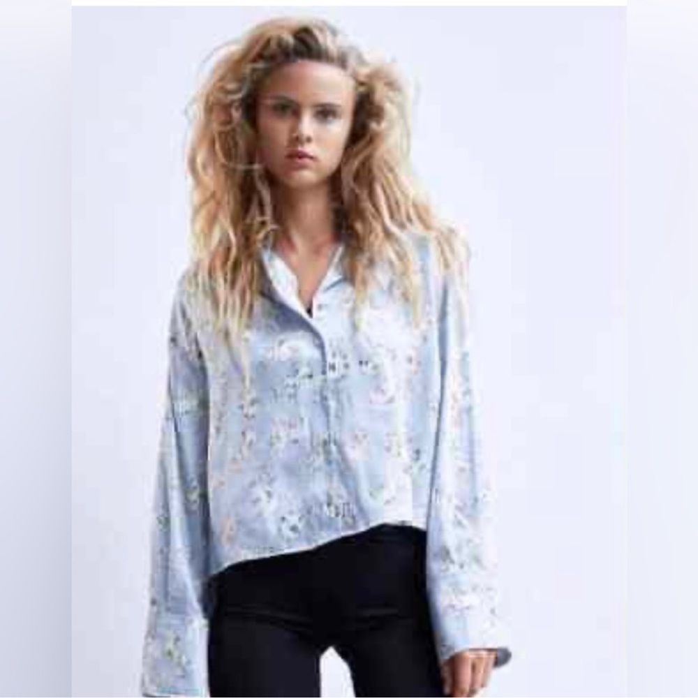 ZARA Satin Dog Print Long Sleeve Cropped Button Down Satin Boxy Top Medium
